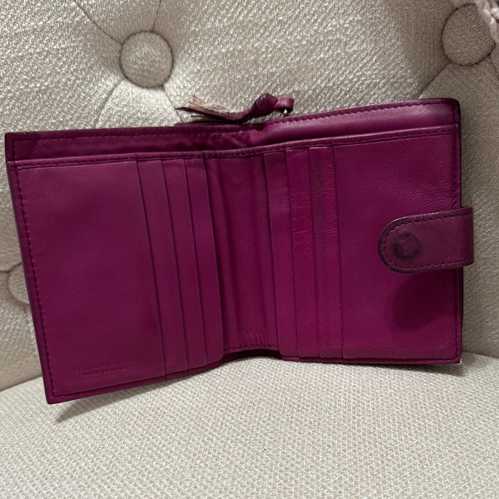 *RARE* Purple Bottega Vaneta Leather Wallet - Picture 7 of 10
